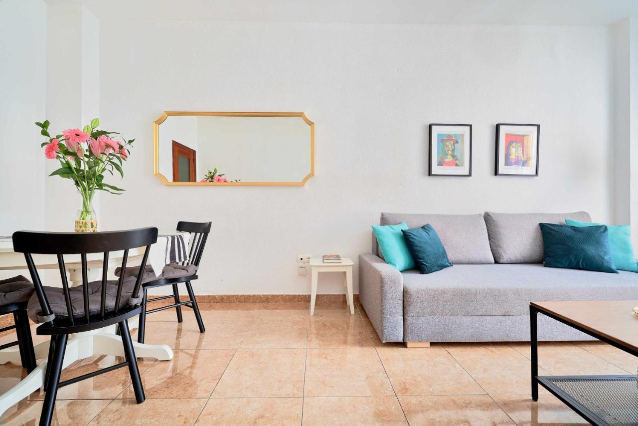 Apartamento Under The Olive Trees In Historic Center Of Málaga Exterior foto