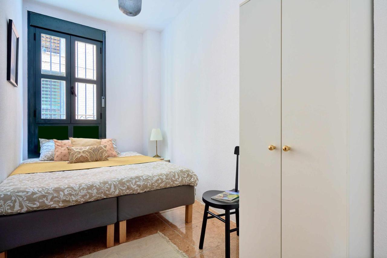 Apartamento Under The Olive Trees In Historic Center Of Málaga Exterior foto