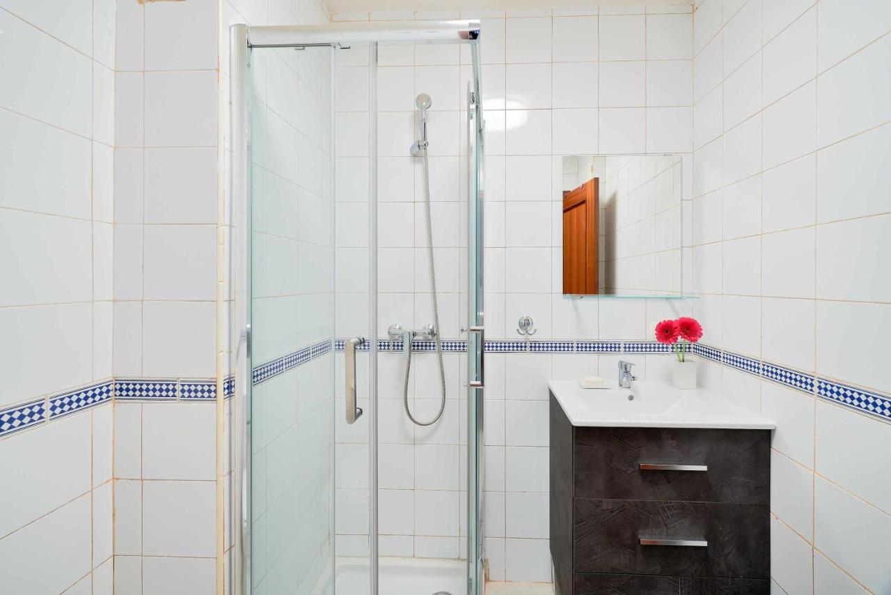 Apartamento Under The Olive Trees In Historic Center Of Málaga Exterior foto