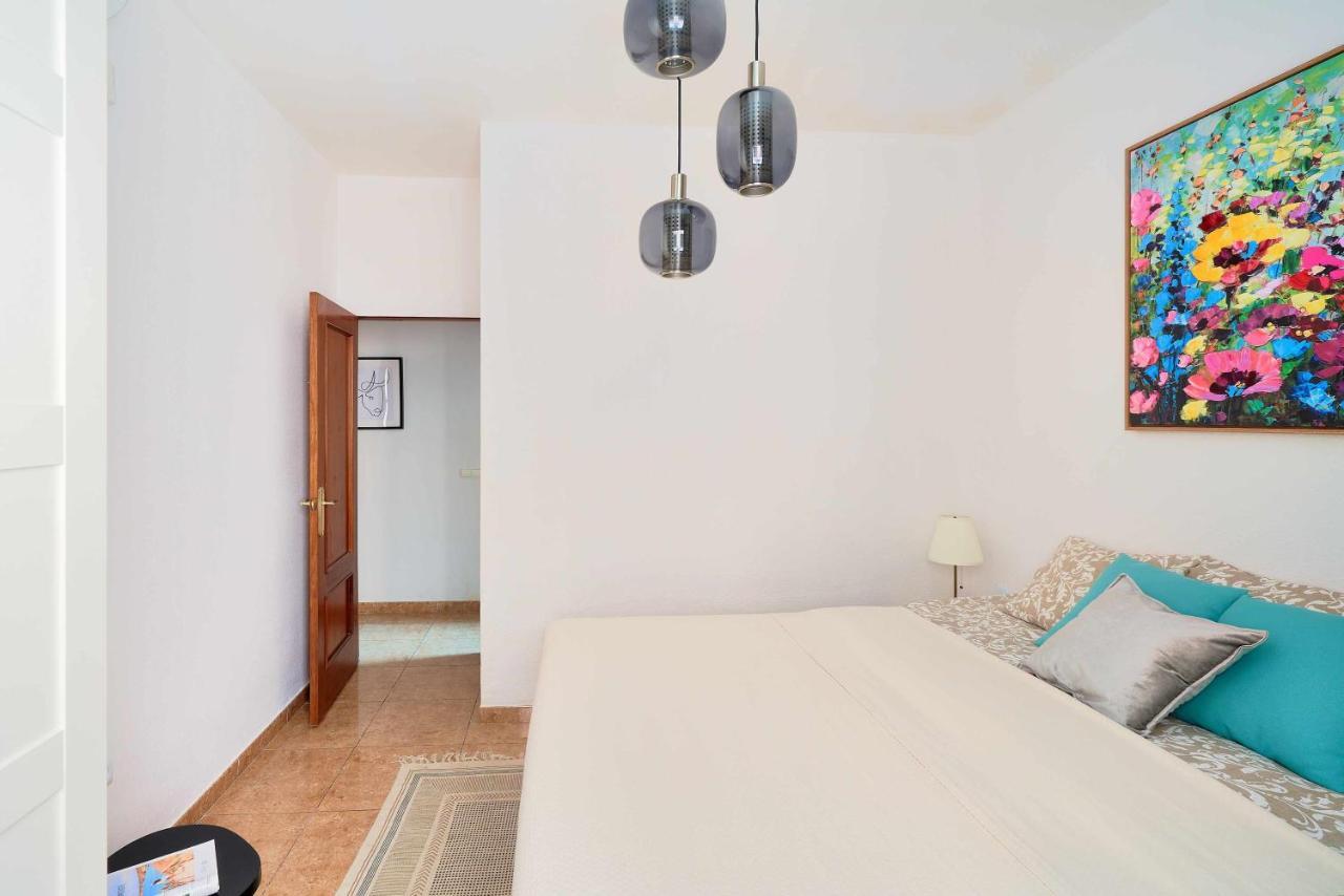 Apartamento Under The Olive Trees In Historic Center Of Málaga Exterior foto